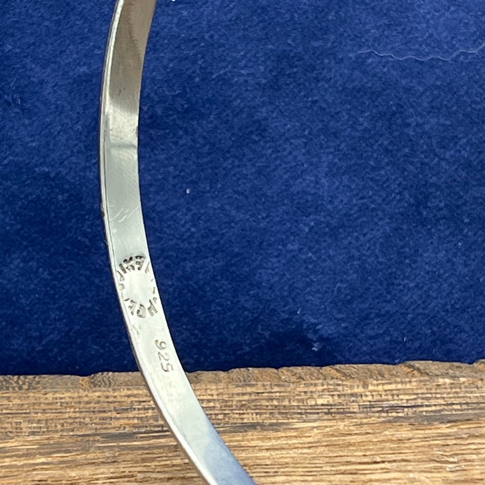 Floral bangle, Mexican Silver - Picture 3 of 4